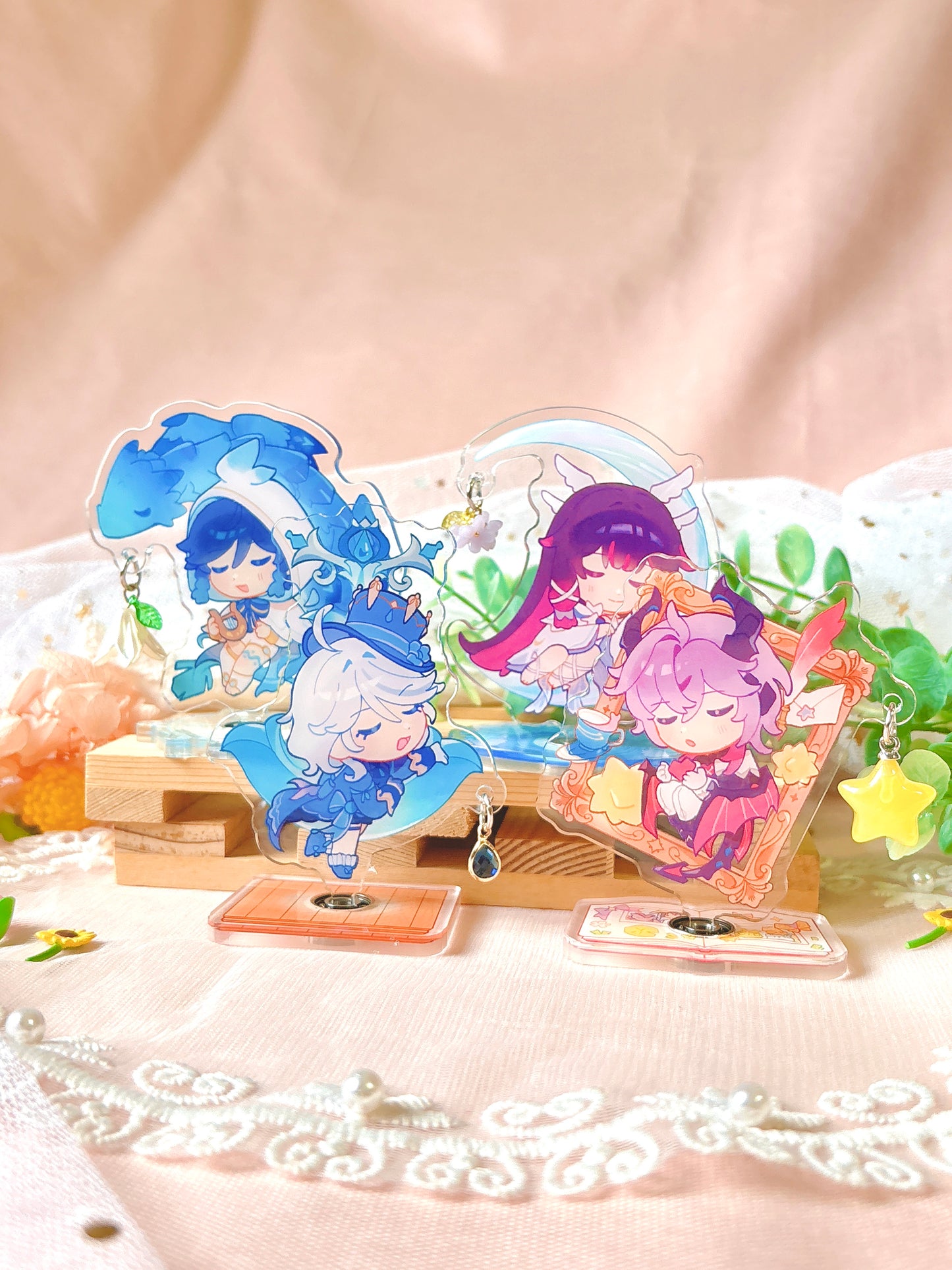 Genshin Spinning Standees