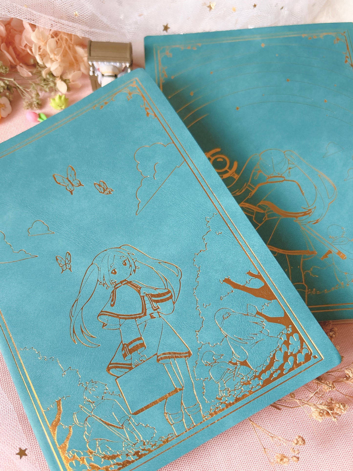 [PREORDER] Frieren Foiled Notebook (SHIPS JUNE)