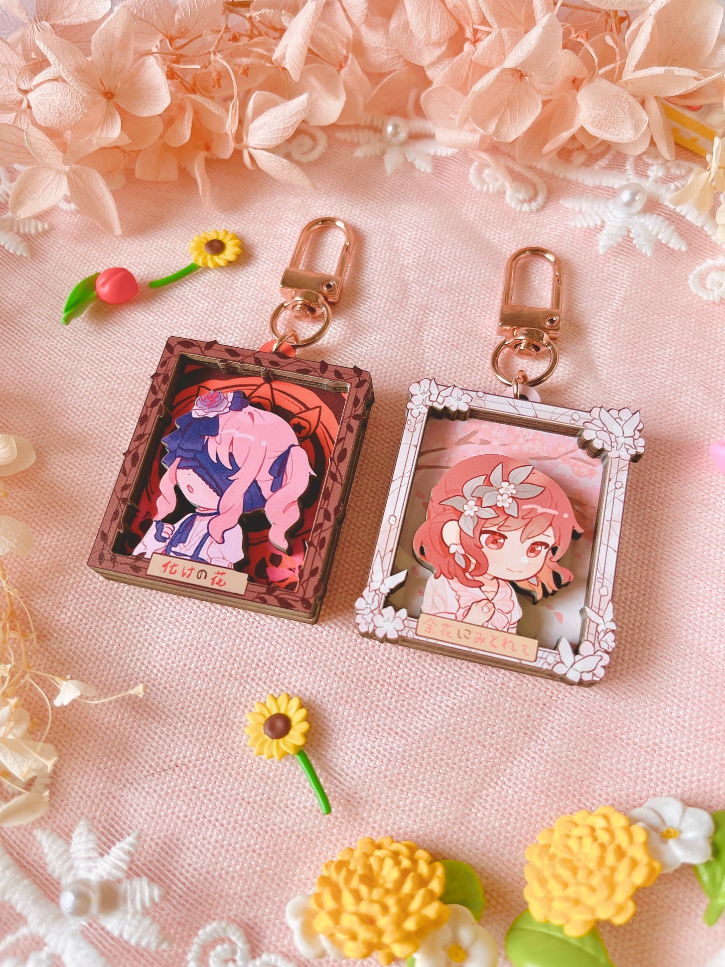 Proseka Wooden Frame Charms