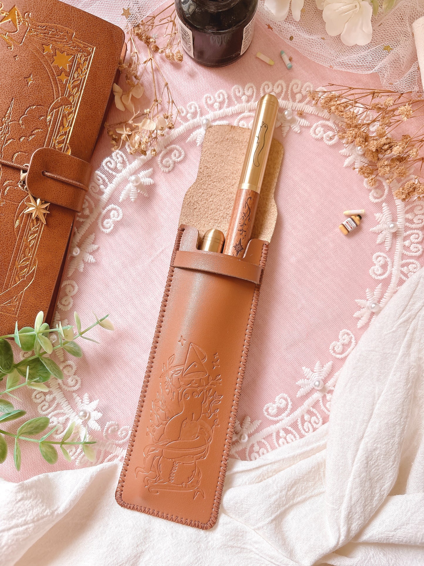 [PREORDER] WHA Pen and Pouch Set (SHIPS SEPT)