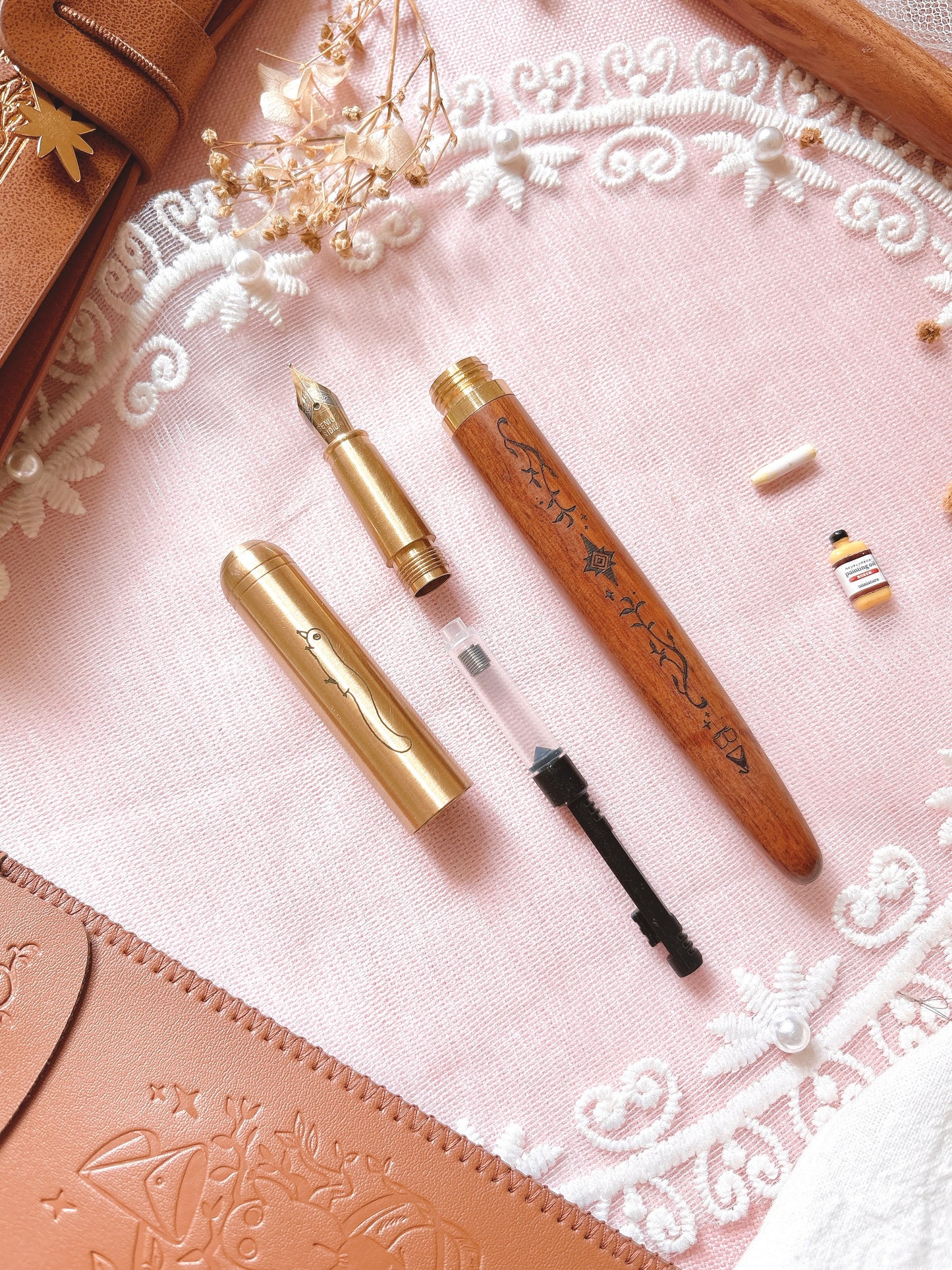 [PREORDER] WHA Pen and Pouch Set (SHIPS SEPT)